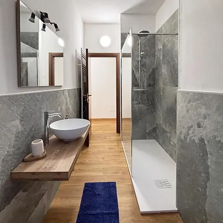 Spacious 2 Terraces 2 Parking Spaces 公寓